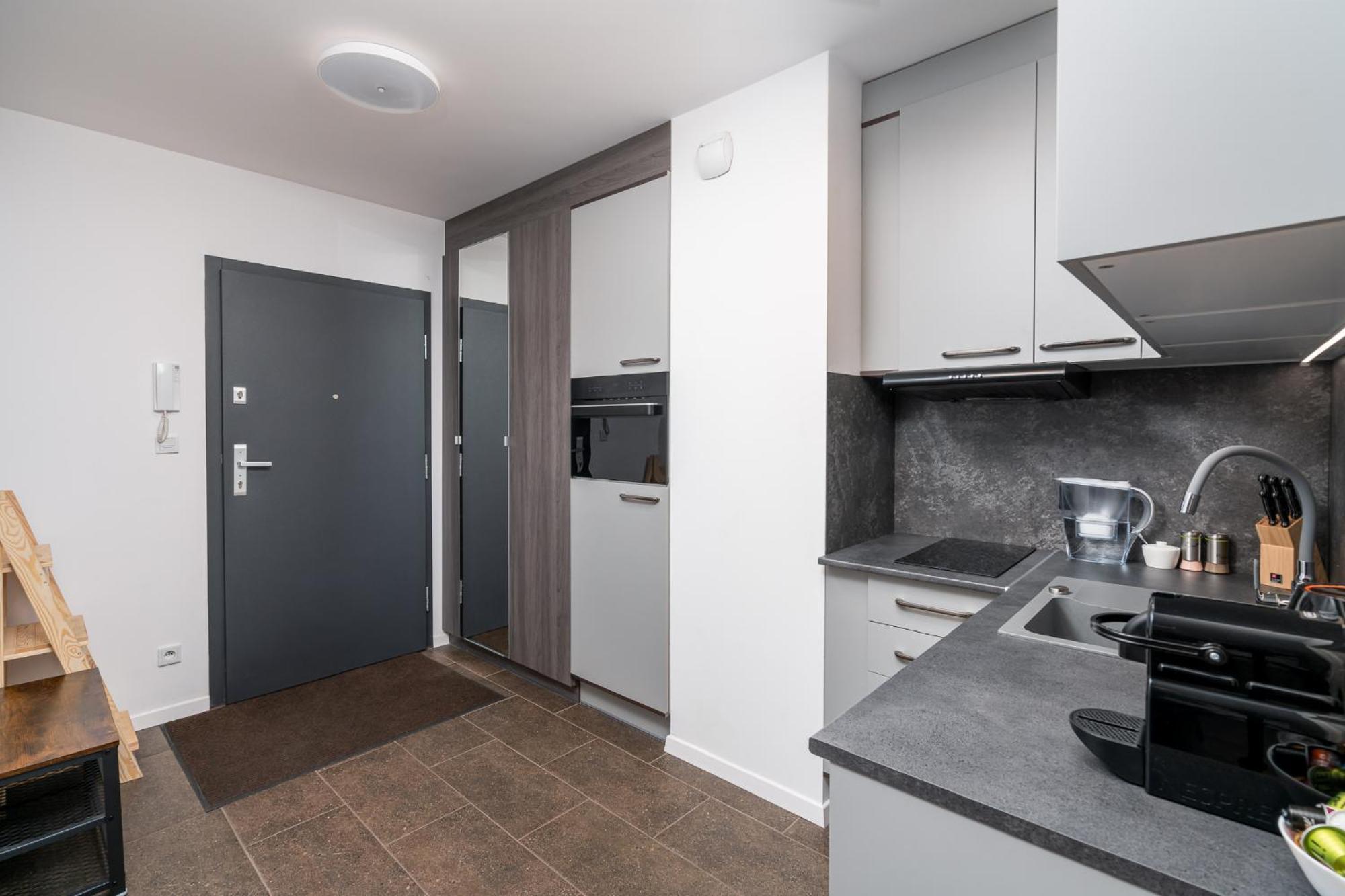Apartwro 3Th - Apartament Przy Dworcu Glownym Pkp, Balkon, Garaz, Rowery Вроцлав Экстерьер фото
